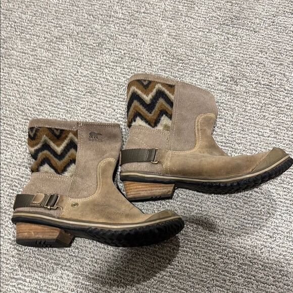 Sorel Stylish Tan Ankle Boots for Women size 8 - Picture 2 of 4